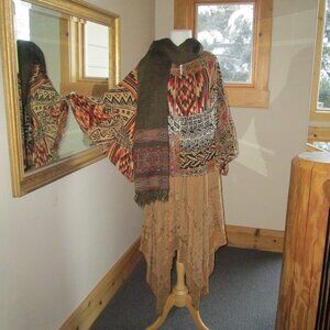 Tienda Ho Asymmetrical Embroidered Skirt, Bell-sleeved Top & Fringed Wool Scarf